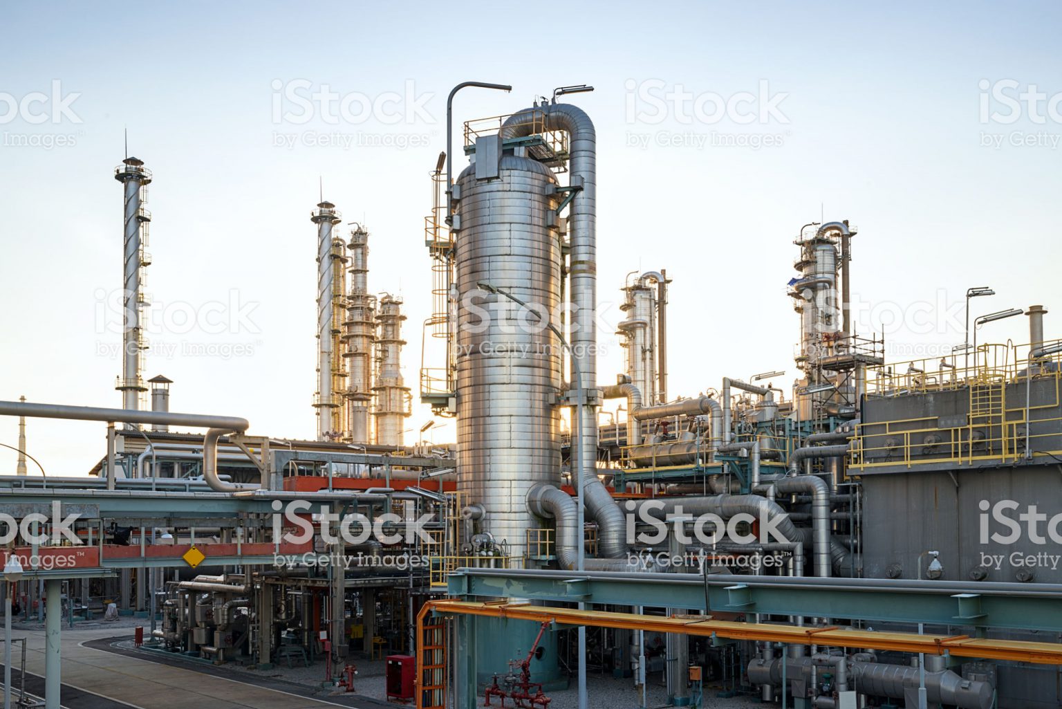 Distillation Column and its process equipments Oil and gas refinery